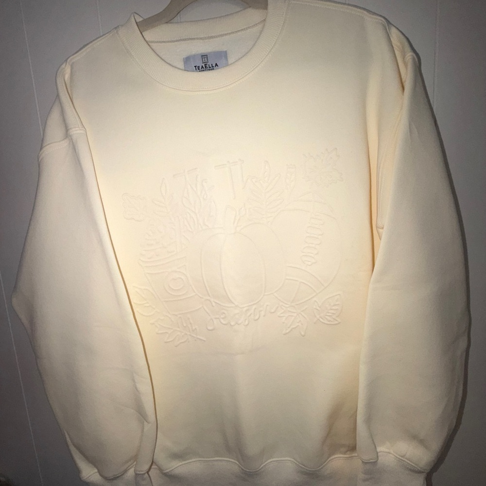 TeaElla Embossed ‘Tis The Season Sweatshirt - NWOT